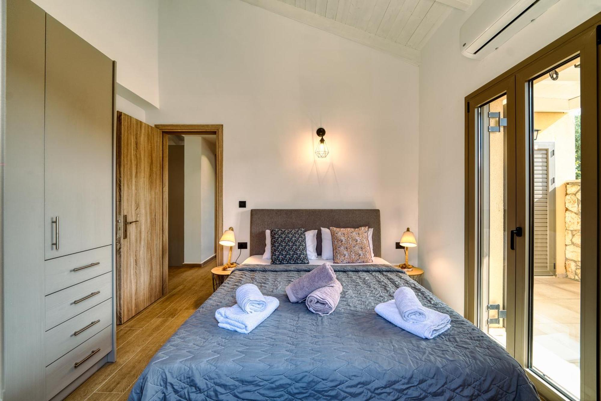 Astarte Villas - Astra Private Villas With Pool Василикос Экстерьер фото